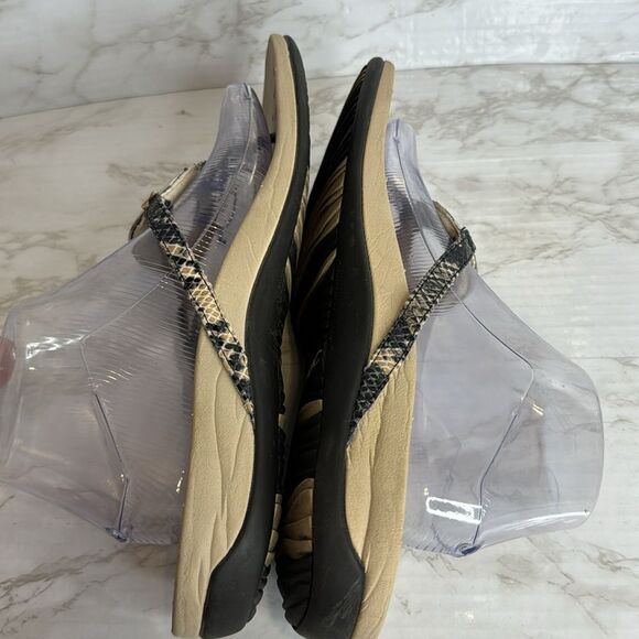 Vionic Karina Slip On Leather Slide Sandals Womens Size 10 - Picture 6 of 9